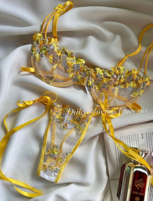 SET VELVET PETALS