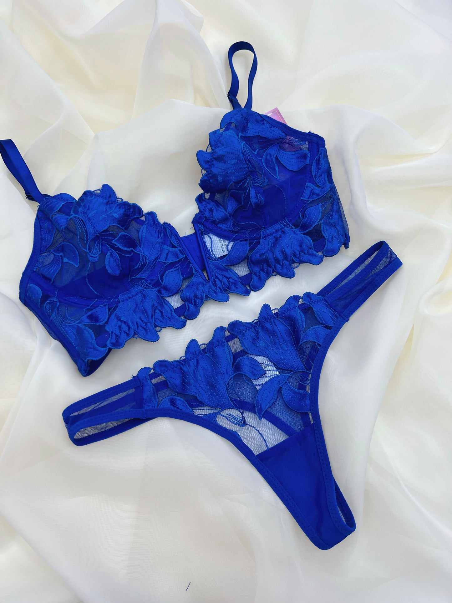 SET OLIVIA